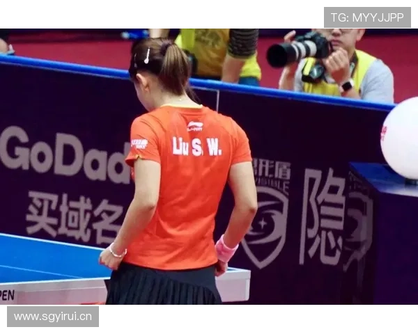 董志豪居然在训练馆里把私人教练气到不行，这得有多狠…