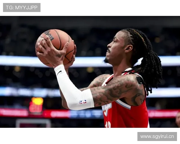 莫兰特突破单打主导进攻，效率高于库里组织端